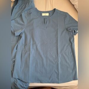 Whisperlite Lyra Scrub Set